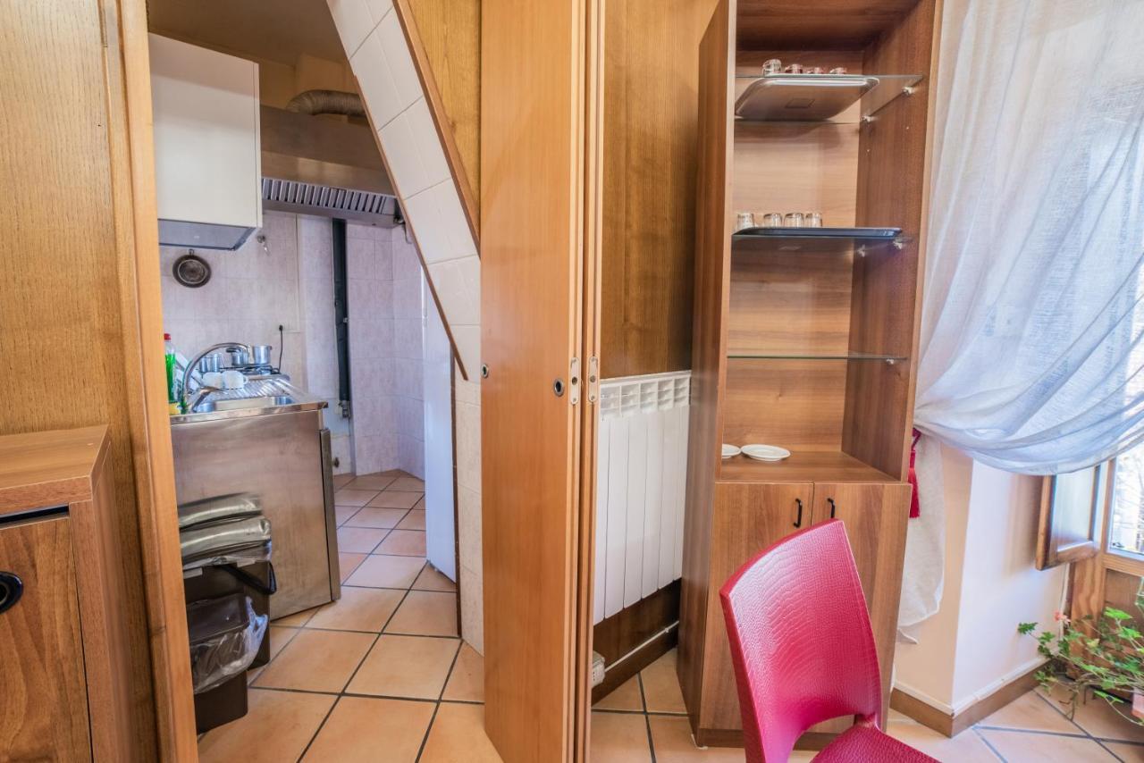 Dimora Fresilia Casa Vacanze โอปิ ภายนอก รูปภาพ